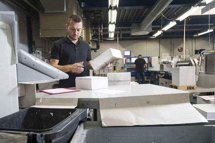 1528513652487230.jpg 打印車(chē)間.jpg